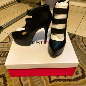 Never been worn. Size 7.5 black